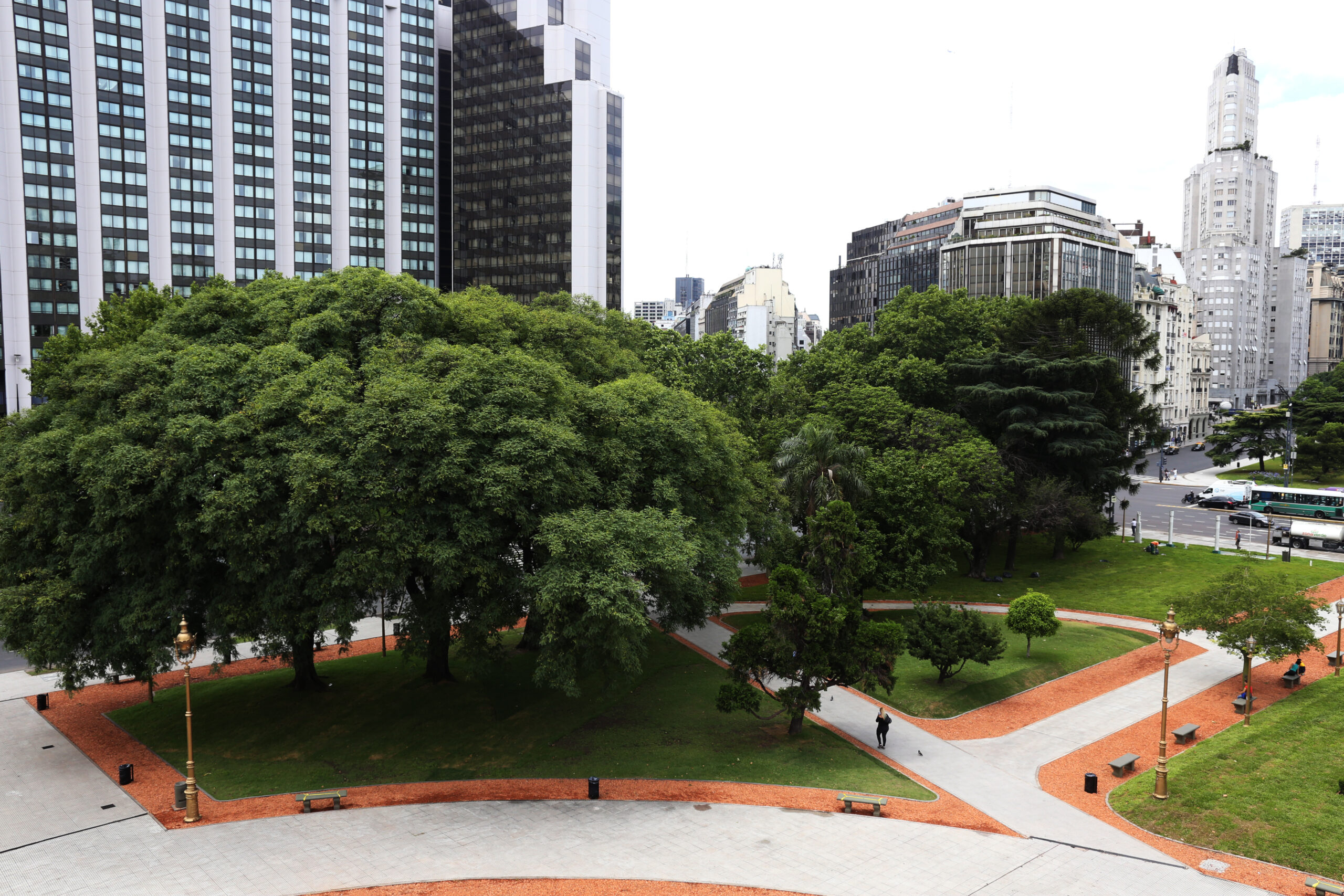 Mapa de la desigualdad verde en la Ciudad: cuáles son las zonas con menor accesibilidad a plazas y parques