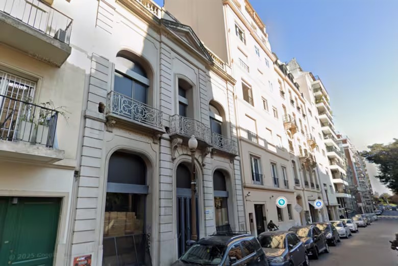 El reclamo vecinal frenó la demolición de la fachada del Palacio Lawson