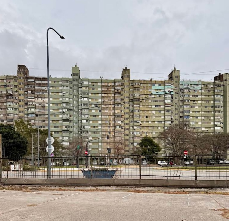 ¿Europa del Este o Villa Lugano? La historia del barrio General Savio