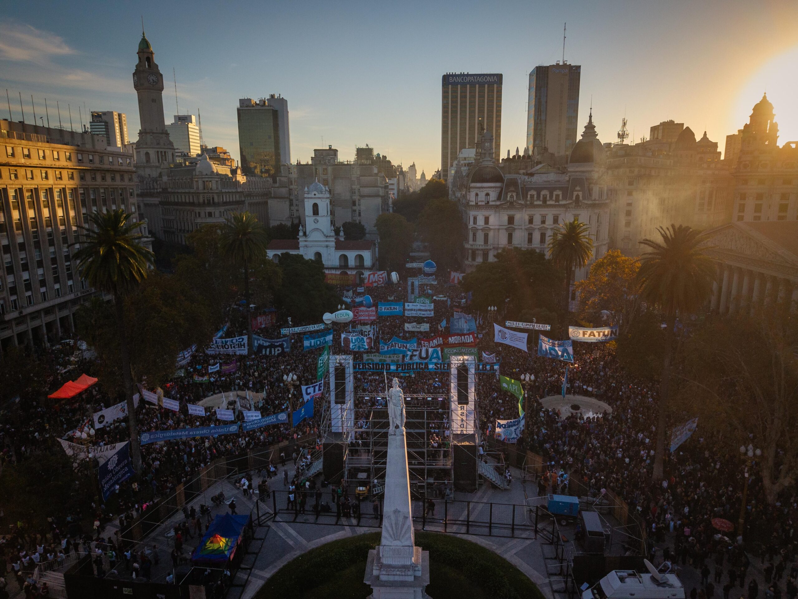 Marcha Federal Universitaria: una multitud se movilizó en la Ciudad de Buenos Aires