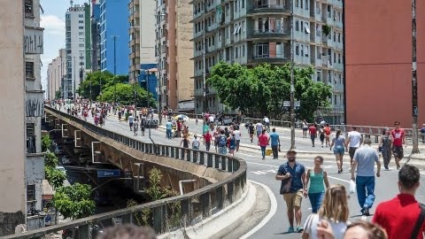 ¿Una autopista puede ganarse el corazón de una ciudad?